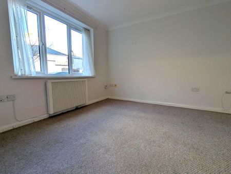 1 bedroom ground floor flat to rent - Photo 3