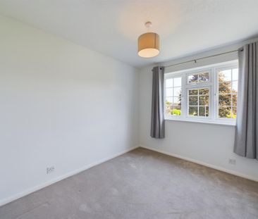 4 bedroom detached house to rent - Photo 3