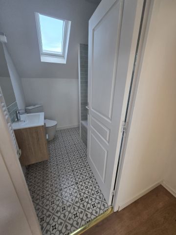 Location Maison 3 pièces 50m² SAVIGNY LE TEMPLE 77176 - Photo 5