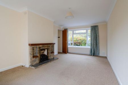 3 bedroom semi-detached house to rent - Photo 4