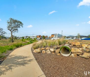 Sophisticated Single Level Home in Strathnairn - Photo 1