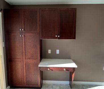 For Lease - 12 Revelstoke Court Unit# Upper, Barrie, Ontario - Photo 4