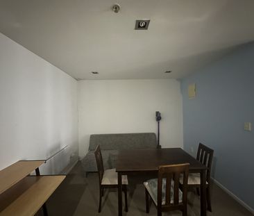 CBD Apartment - Photo 3