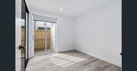 Stunning 3-Bedroom Family Home in Mickleham - Photo 2