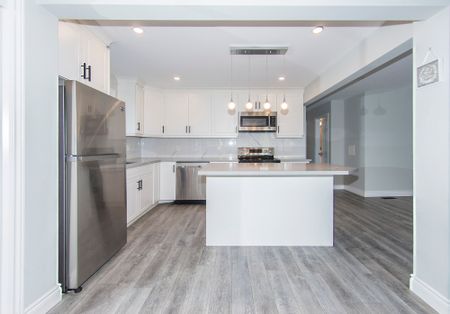 For Lease - 389 Churchill Court Unit# A, Waterloo, Ontario - Photo 2