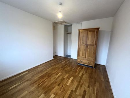 3 bedroom detached house to rent - Photo 5