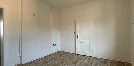 Renovierte 3-Raum-Wohnung in Branitz! - Photo 2