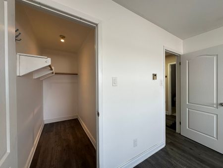 For Lease - 987 Pape Avenue Unit# 2, Toronto, Ontario - Photo 3