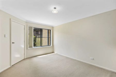 “2-Bedroom Townhouse in Central Location” - Photo 2