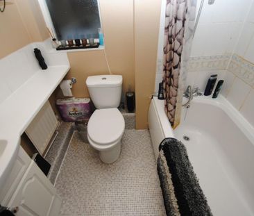 2 bedroom terraced house to rent - Photo 6