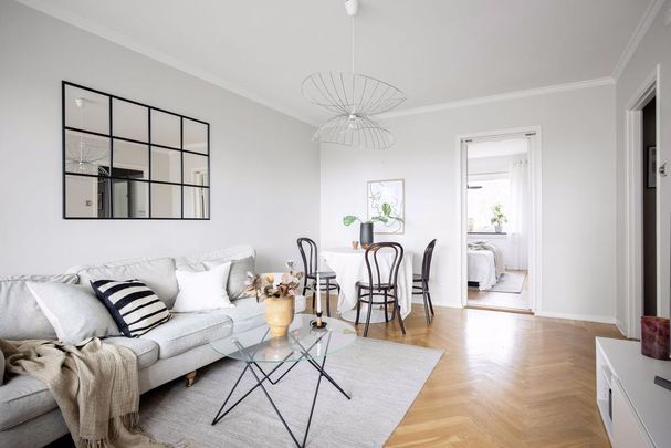 Basungatan, Västra Frölunda - Photo 1