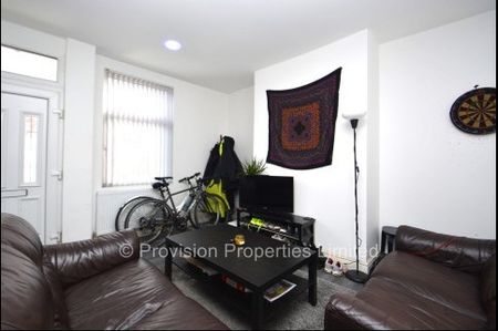 2 Bedroom Properties in Hyde Park - Photo 3