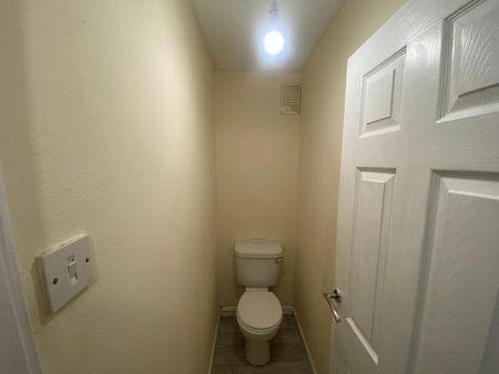 2 bed apartment to rent in NE37 - Photo 4