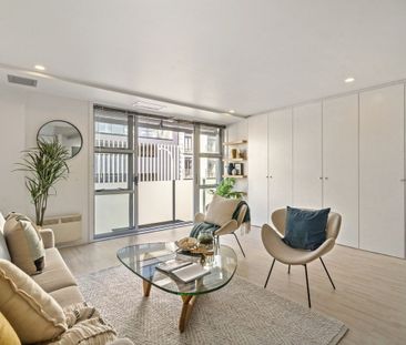 Furnished Funky 1+1 Apartment with car park - Photo 1