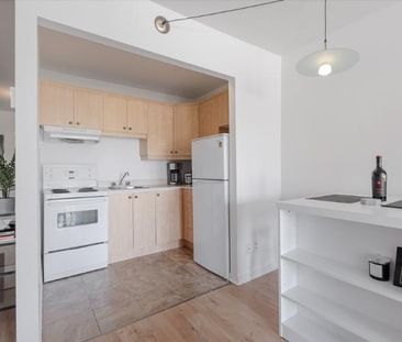 Loft entièrement meublé à louer Sainte-Foy / Sillery septembre 2026 - Photo 4