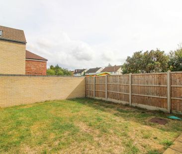 2 bedroom terraced house to rent - Photo 2