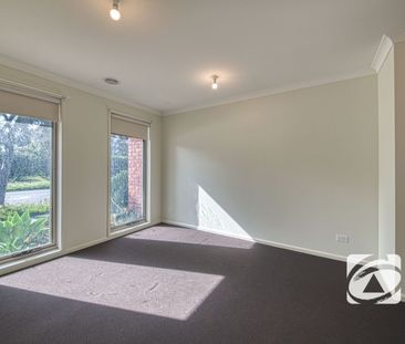 IDEAL CENTRAL LOCATION IN THE HUNT CLUB ESTATE - Photo 3