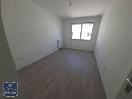 Location Appartement 3 pièces 61m² MONTLOUIS SUR LOIRE 37270 - Photo 2