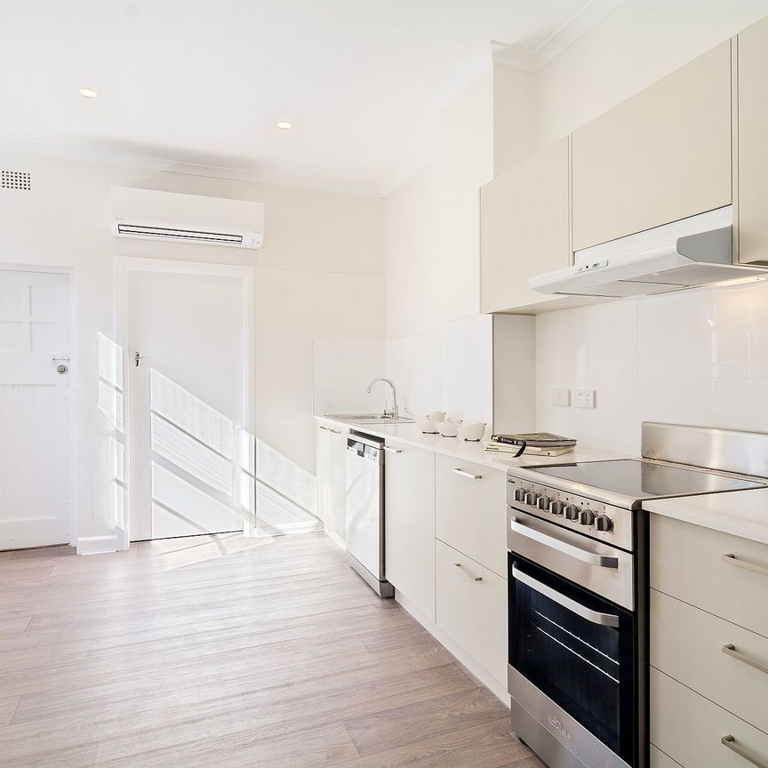 Apartment Convenient to All Urban Amenities - Photo 1