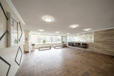 For Lease - 5 Glamorgan Avenue Unit# 811, Toronto, Ontario - Photo 2