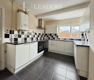 3 bedroom terraced house to rent - Photo 5