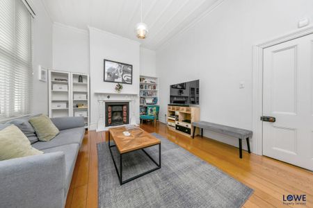 Charming Character Home in the Heart of Devonport Village - Photo 3