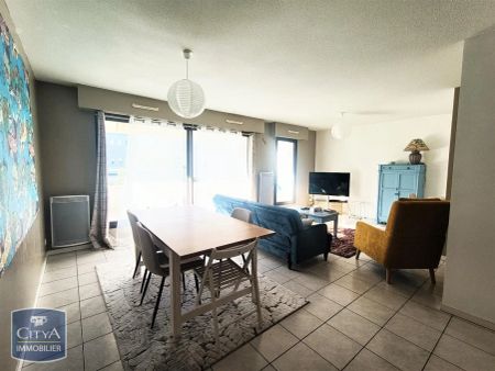 Appartement à louer 4 pièces 82m² - Photo 3