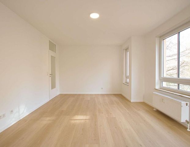 +++ Frisch modernisiert! – 2-Zimmer mit Balkon, Stellplatz & ruhiger Lage in Dresden-Tolkewitz +++ - Photo 1