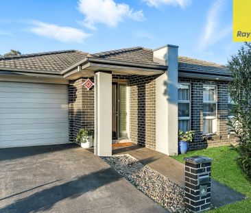 BEAUTIFULLY PRESENTED FAMILY HOME!!! - Photo 1