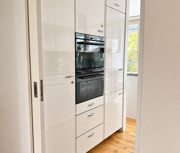 Sonnige 3.5-Zi-Wohnung in Meilen mit Wintergarten, Cheminée und Garage - Photo 6