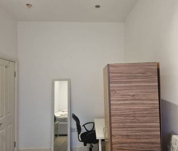 Room in a Shared House, Cricklewood Broadway, NW2 - Photo 2
