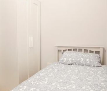 Apartment for rent, Royal Canal Terrace (Dublin City, Ireland) - Photo 2