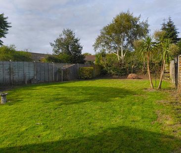 3 bedroom detached bungalow to rent - Photo 3