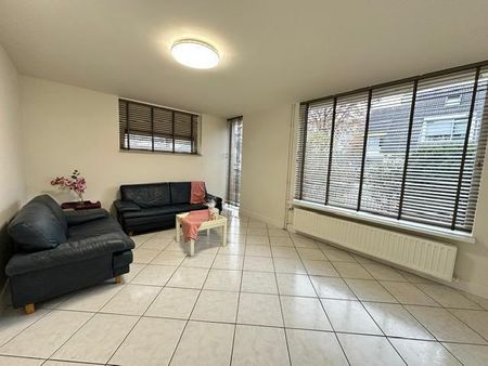 Te huur: Huis Arturo Toscaninistraat in Almere - Photo 2