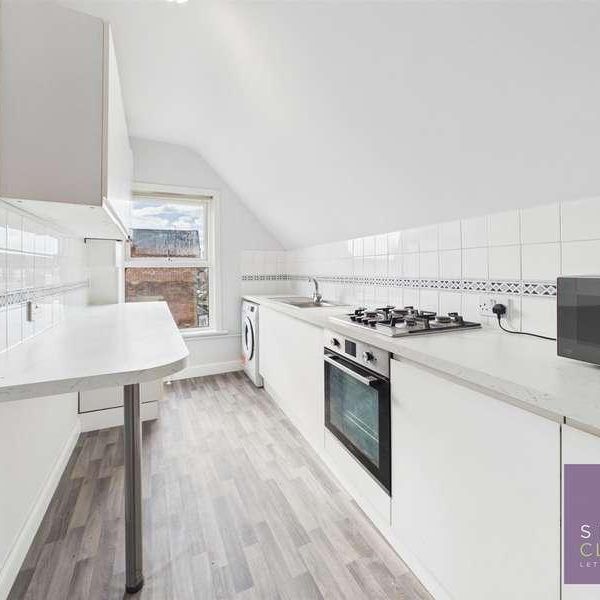 Holly Park Road, Friern Barnet, N11 - Photo 1