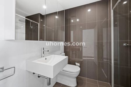 2Bedrooms, 2Bathrooms - Photo 4