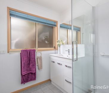 Immaculately Presented - Photo 6