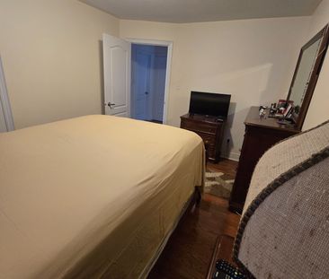 For Lease - 19 Red Plant Crescent, Brampton, Ontario - Photo 1