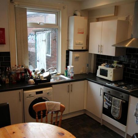 3 bedroom house to rent - Photo 3