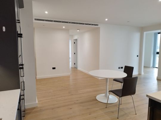 Emery Way, London, E1W 2AS - Photo 1