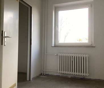 Geräumige 3-Zi.-Wohnung mit Balkon (WBS) - Foto 1