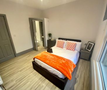 Room in a Shared House, Cambridge Street, LU1 - Photo 1