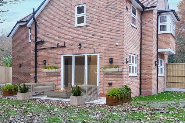 4 bedroom detached house to rent - Photo 1