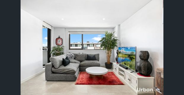 Top Floor With East Facing Balcony - Photo 1