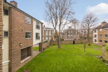 2 bedroom flat in Alwyne Road - Photo 2