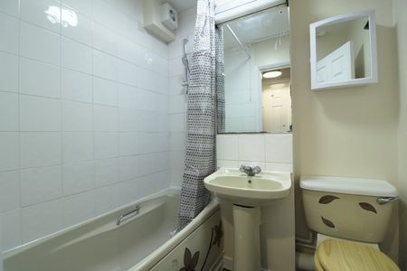 Letcombe Court, Reading, RG1 2SB - Photo 5