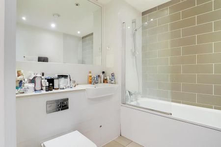 3 bedroom apartment to rent - Photo 2