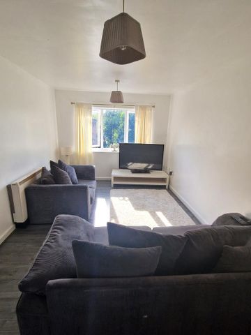 2 bedroom apartment to rent - Photo 3