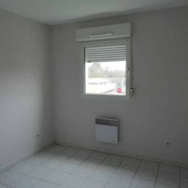Location Appartement 3 pièces 64m² PONT ST ESPRIT 30130 - Photo 1