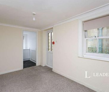Eversfield Road, BN21 - Photo 4